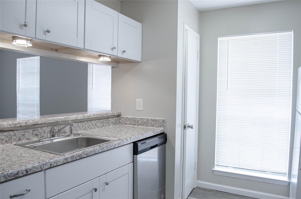 2306 Fuzz Fairway - Photo 6