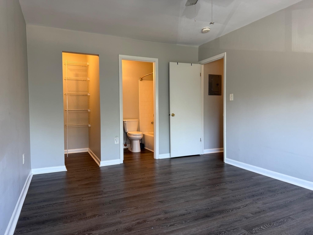 140 Royal Oak Drive - Photo 14