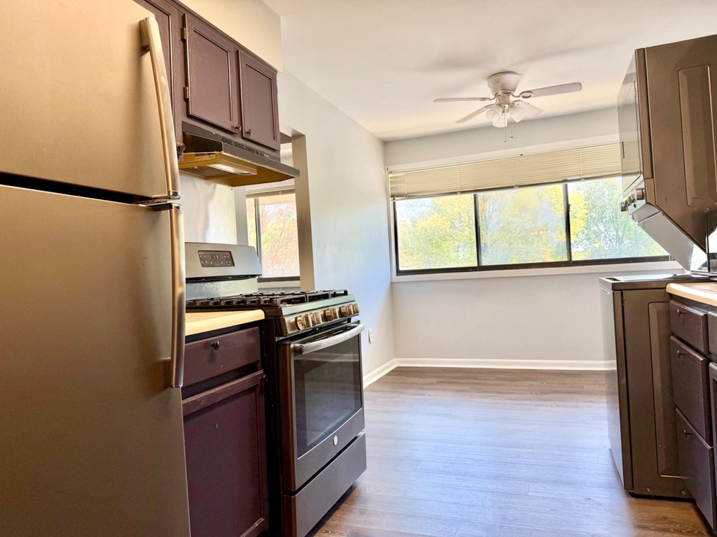 140 Royal Oak Drive - Photo 8