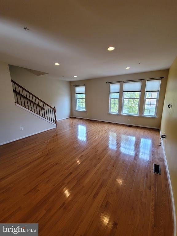 4546 Scottsdale Place - Photo 11