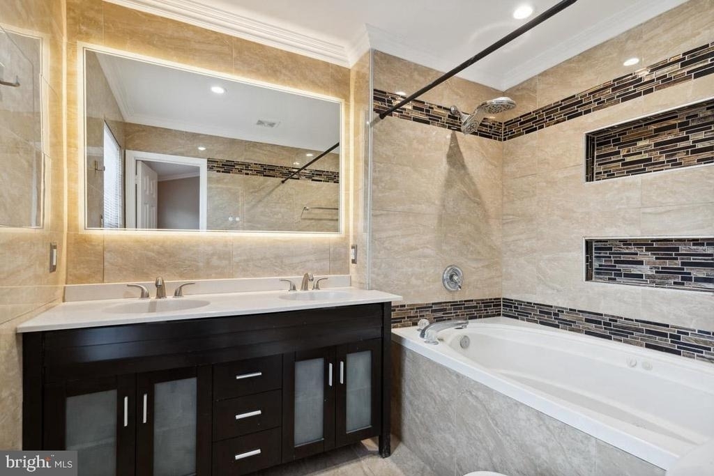 10763 Esprit Place - Photo 16