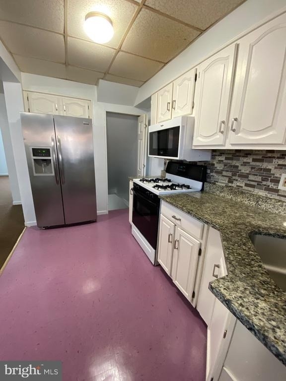 2167 Graythorn Road - Photo 3