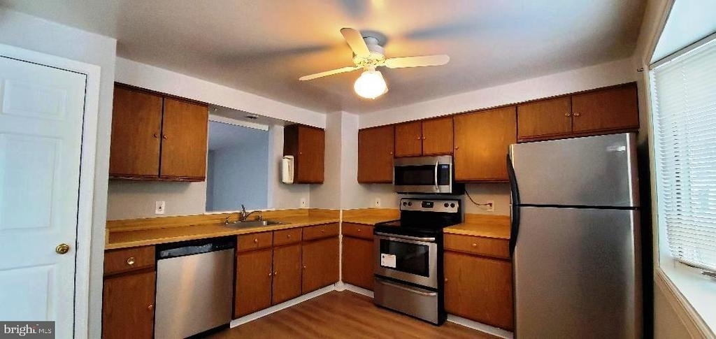 16 Craftsman Court - Photo 3