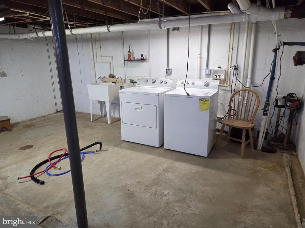 2452 Peachtree Run Road - Photo 12