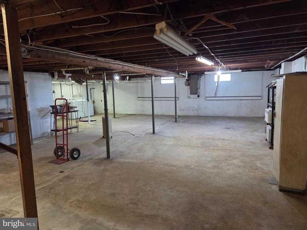 2452 Peachtree Run Road - Photo 9