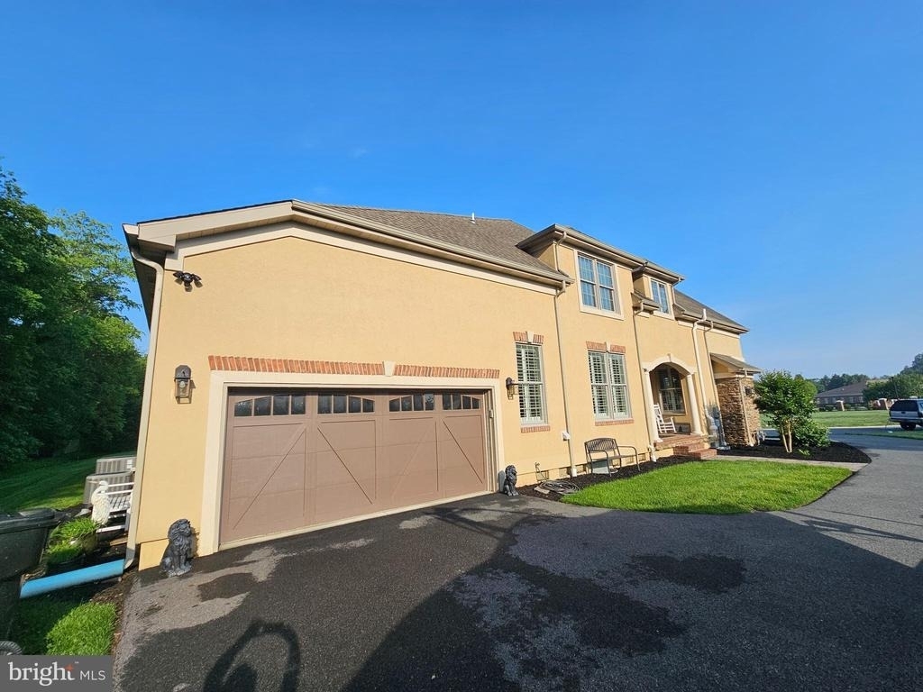 94 Wolf Creek Circle - Photo 2