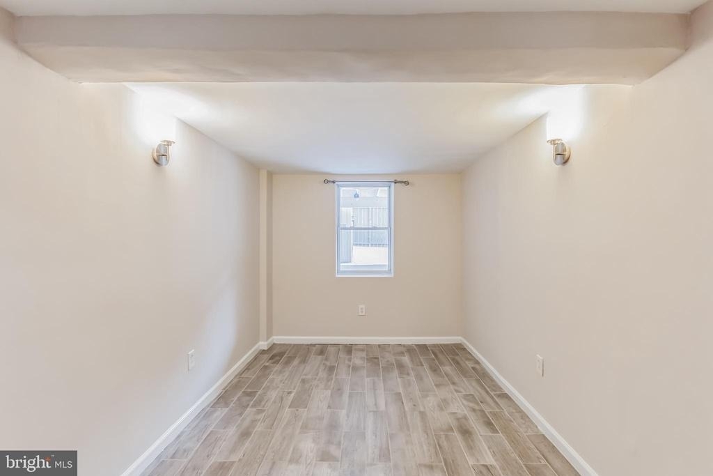 1213 Staples Street Ne - Photo 9