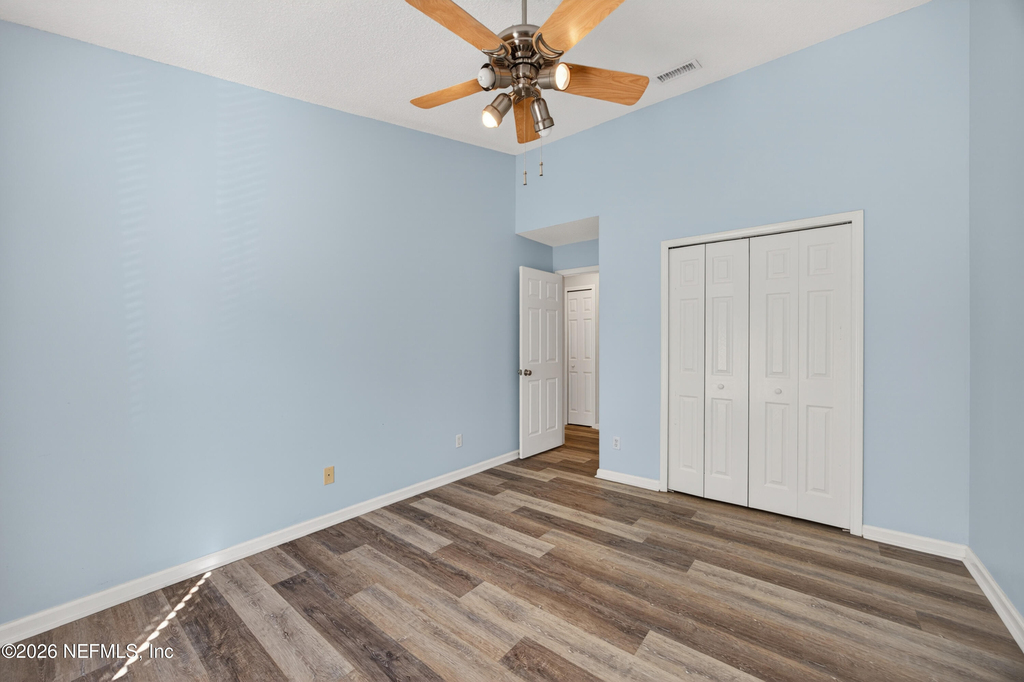 13727 Richmond Park Drive N - Photo 20