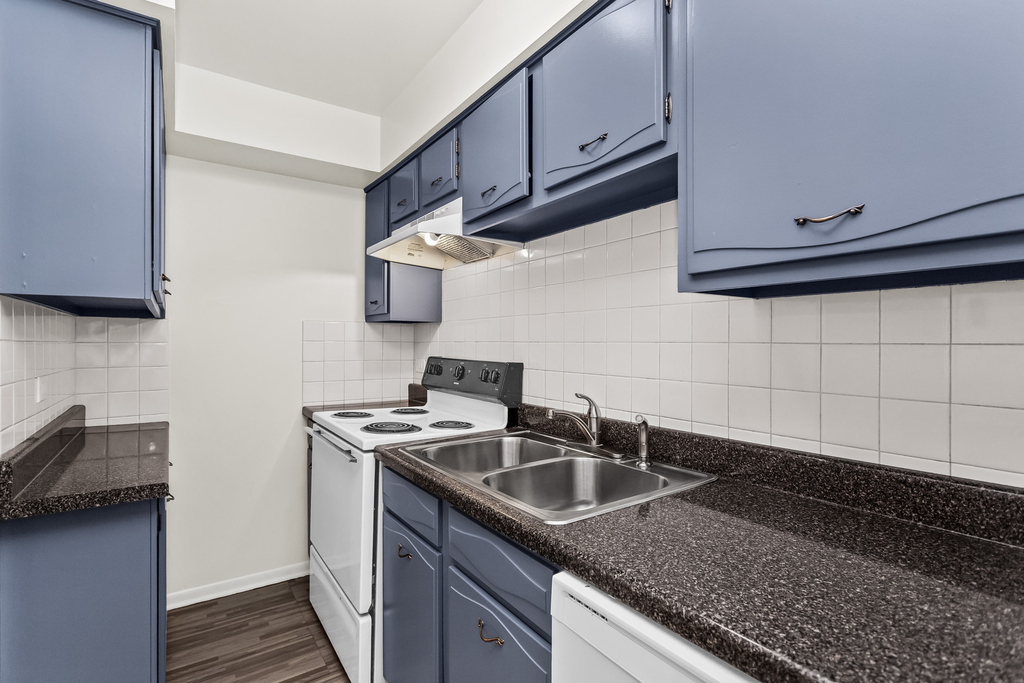 1100 Church Street - Photo 7