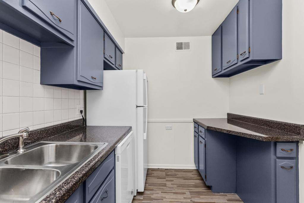 1100 Church Street - Photo 8