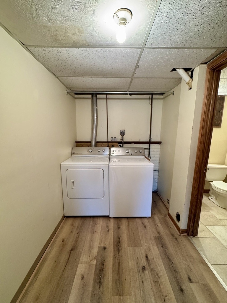 5556 N Thornwood Avenue - Photo 8