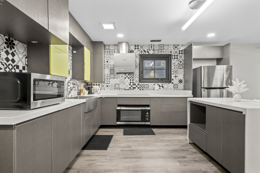 2307 Lake Street - Photo 11