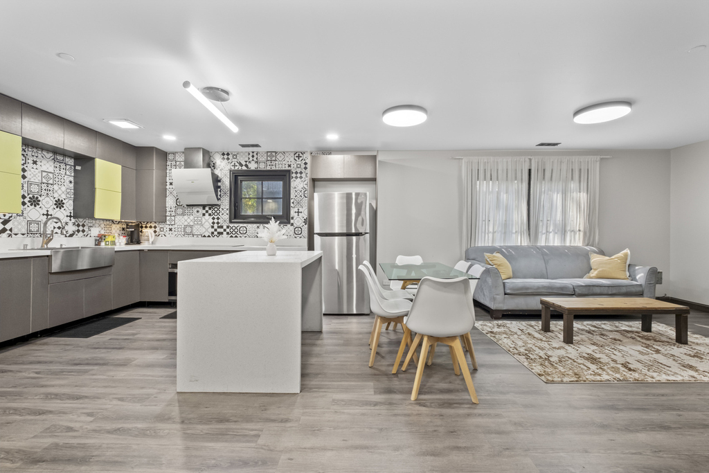 2307 Lake Street - Photo 10