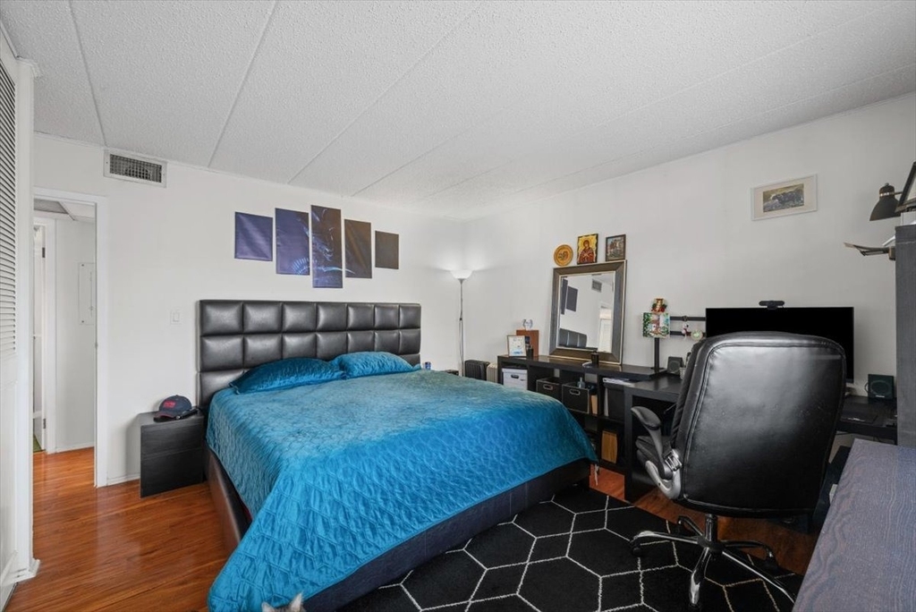 3223 W Parkway Drive - Photo 15