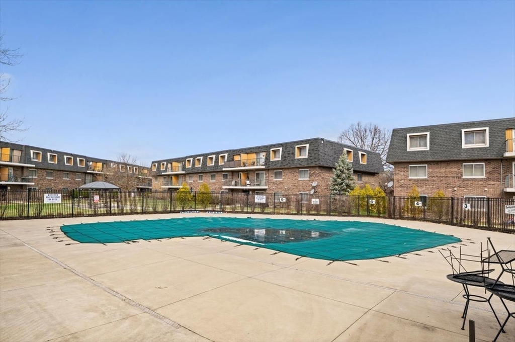 3223 W Parkway Drive - Photo 3