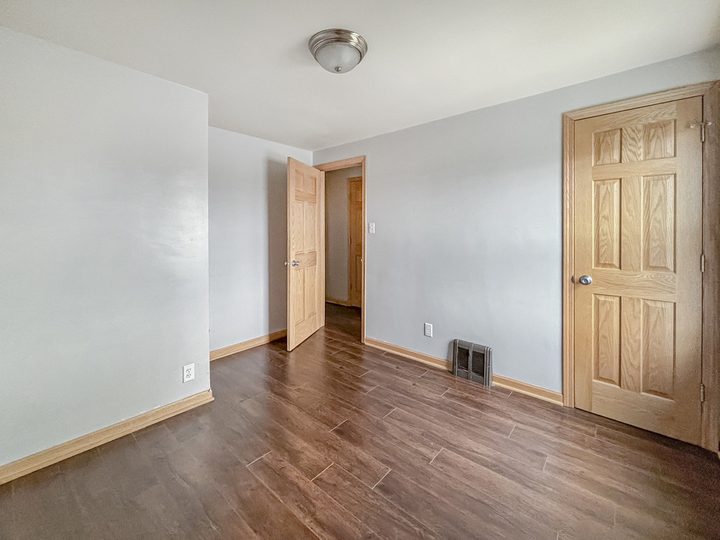 5156 W 63rd Place - Photo 15