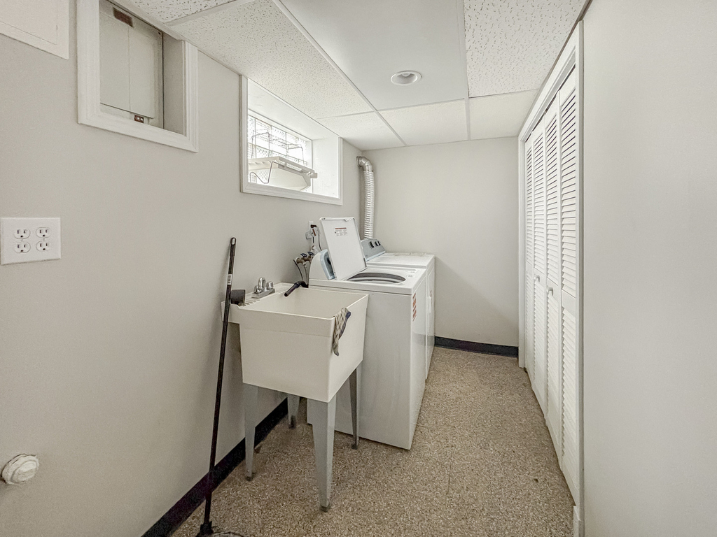 5156 W 63rd Place - Photo 21