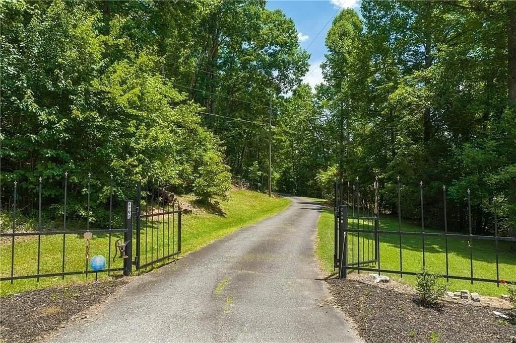 7591 S Chestatee Street - Photo 2