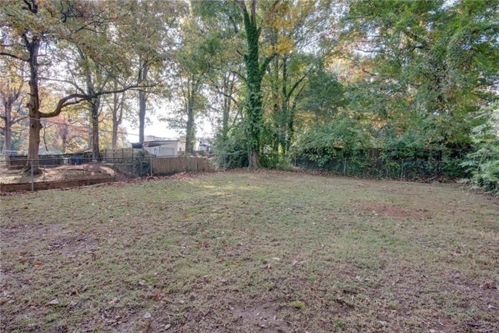 1426 Clermont Avenue - Photo 26