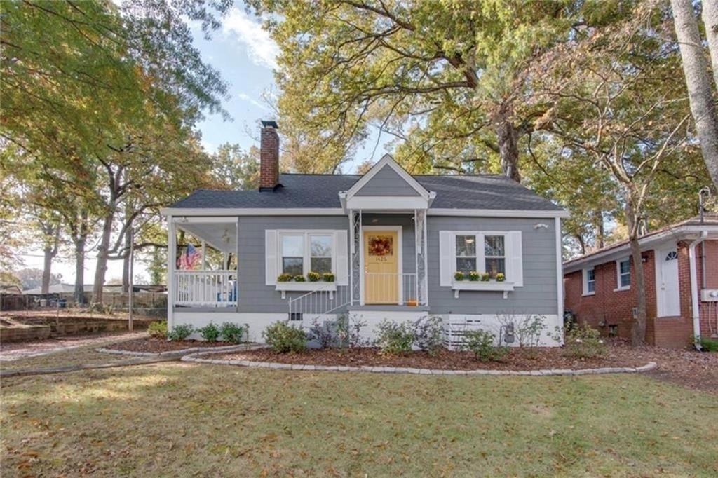 1426 Clermont Avenue - Photo 0