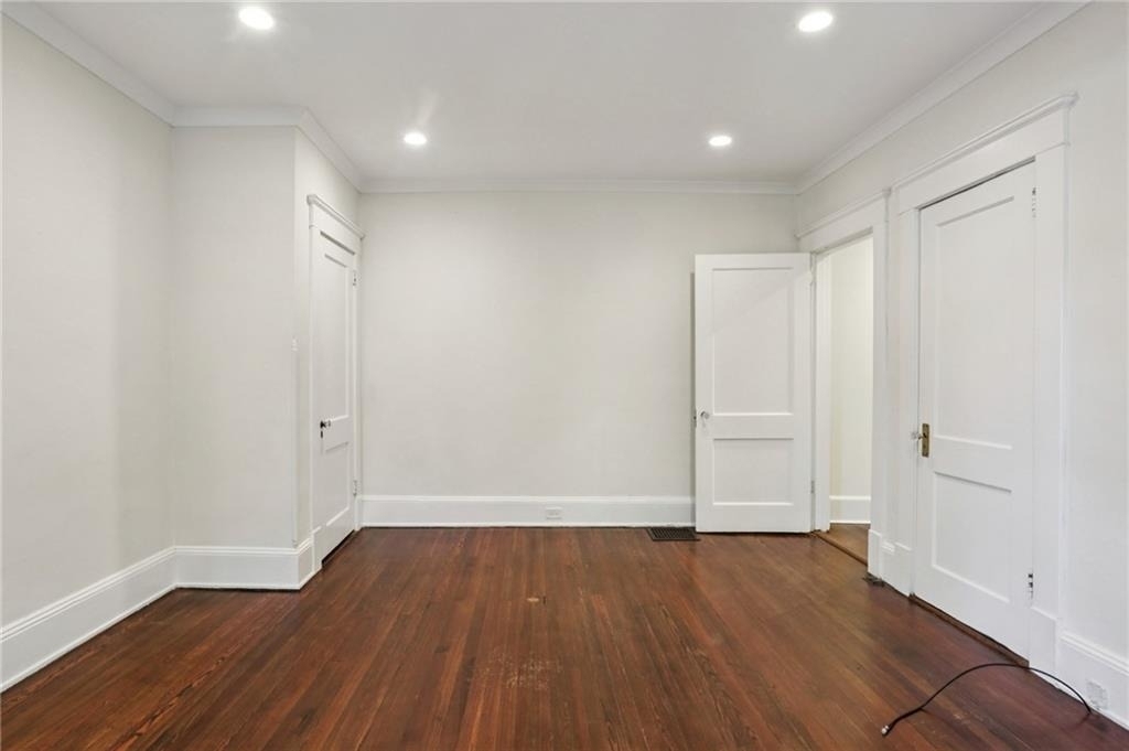385 10th Street Ne - Photo 3
