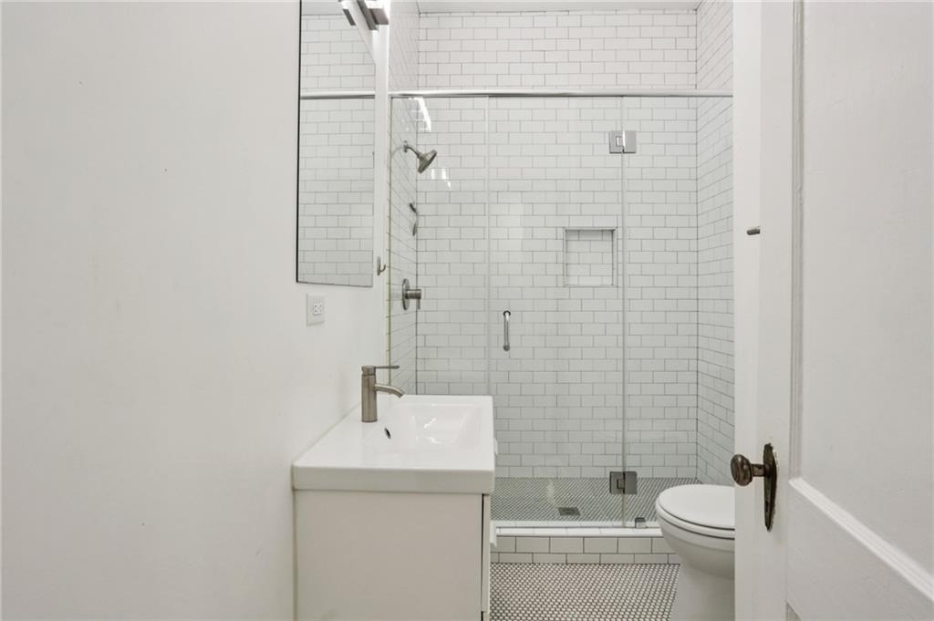 385 10th Street Ne - Photo 5