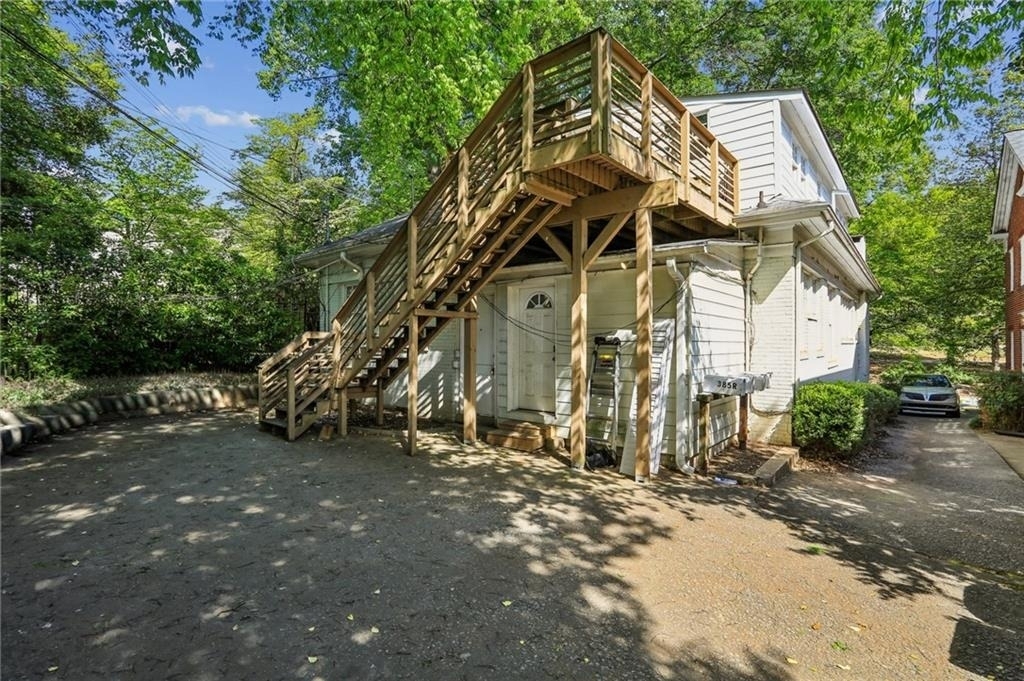 385 10th Street Ne - Photo 11
