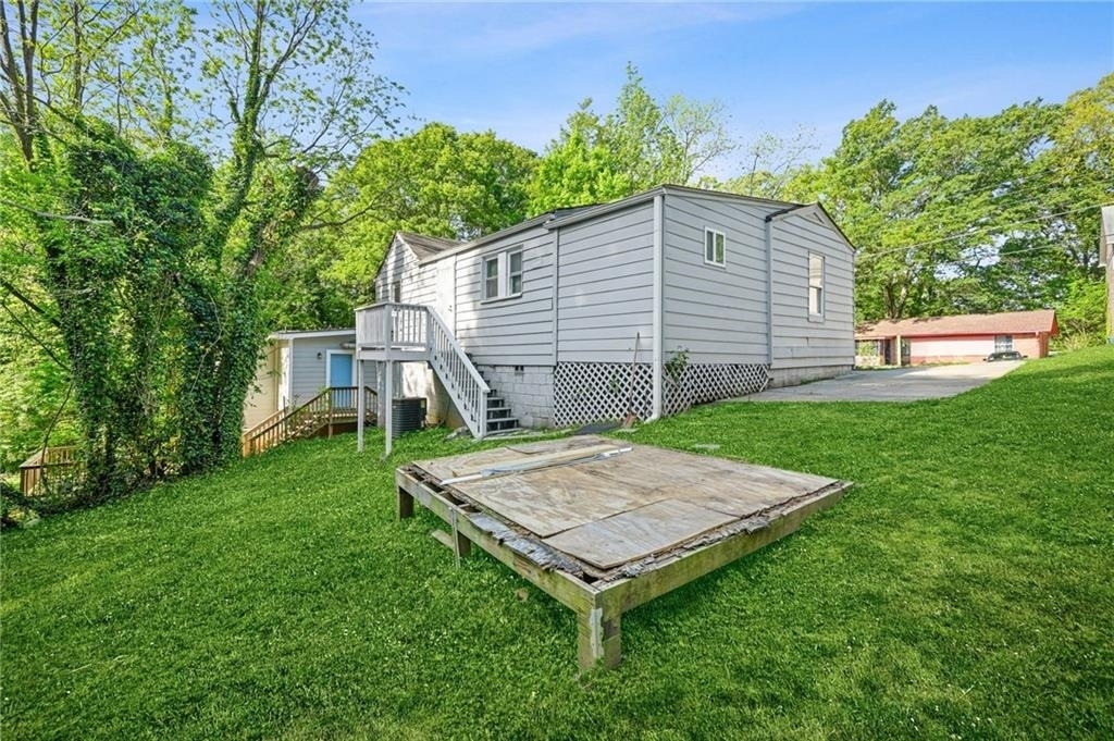360 Betsy Avenue Sw - Photo 33