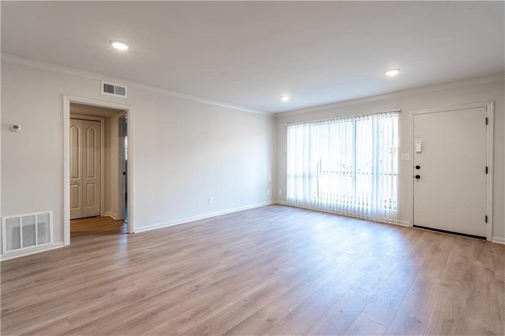 1135 Woodland Avenue Ne - Photo 6