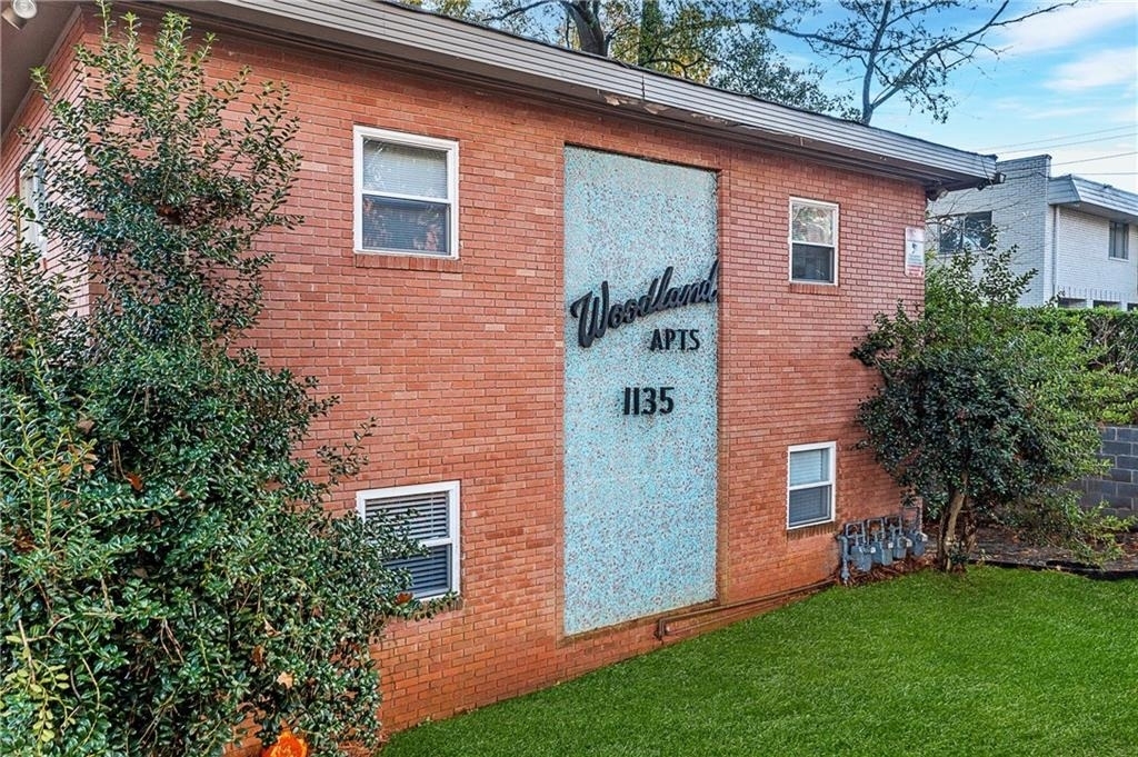 1135 Woodland Avenue Ne - Photo 0