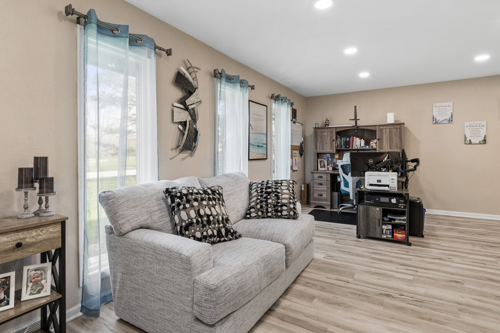 407 Greenfield Road - Photo 1