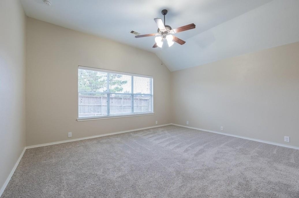 5402 Hickory Harvest Drive - Photo 8