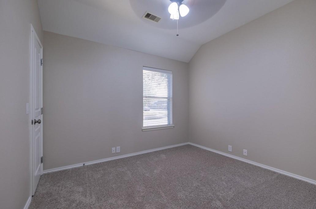 5402 Hickory Harvest Drive - Photo 14