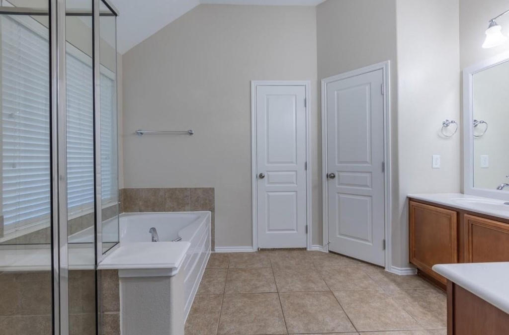 5402 Hickory Harvest Drive - Photo 9