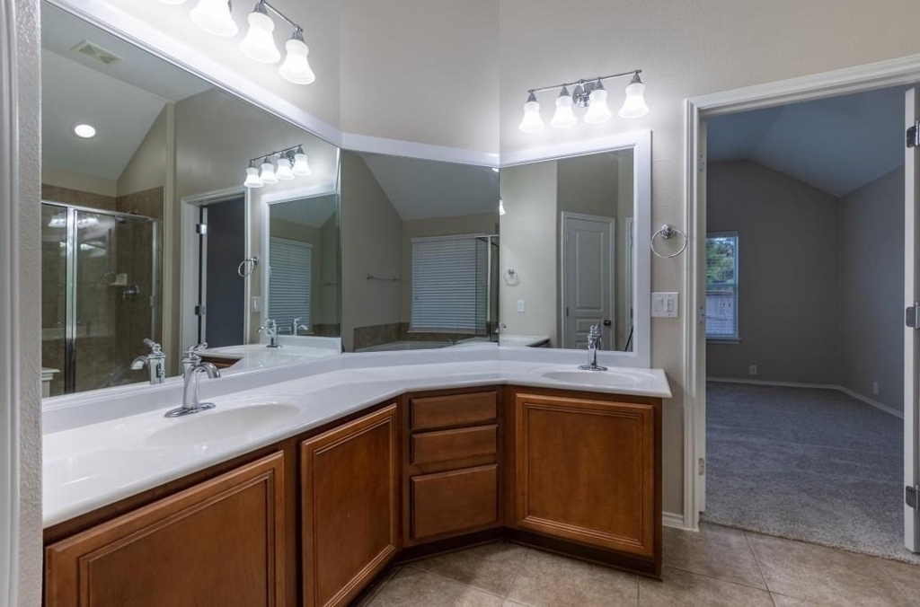 5402 Hickory Harvest Drive - Photo 10