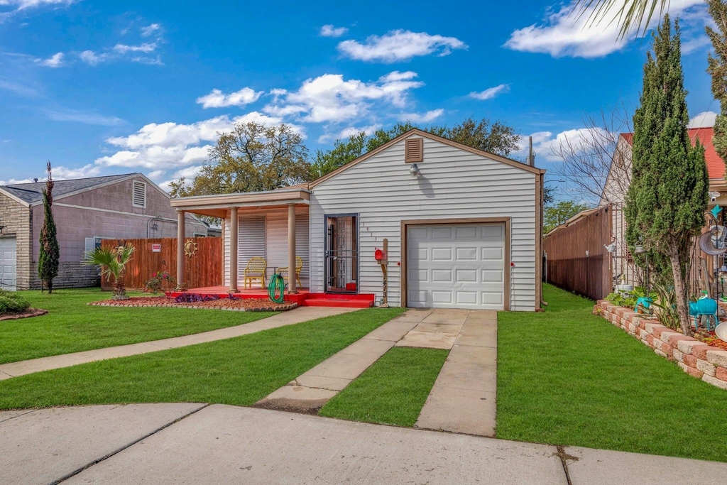 1413 53rd Street - Photo 2