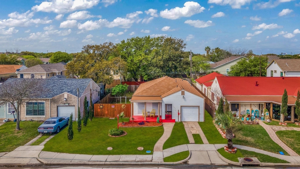 1413 53rd Street - Photo 0