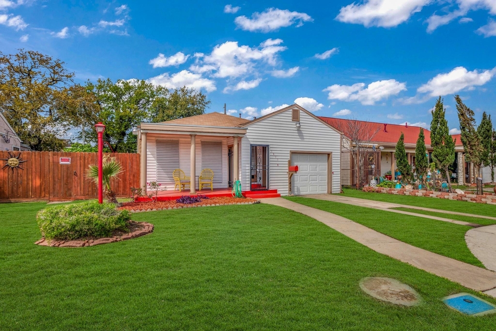 1413 53rd Street - Photo 5
