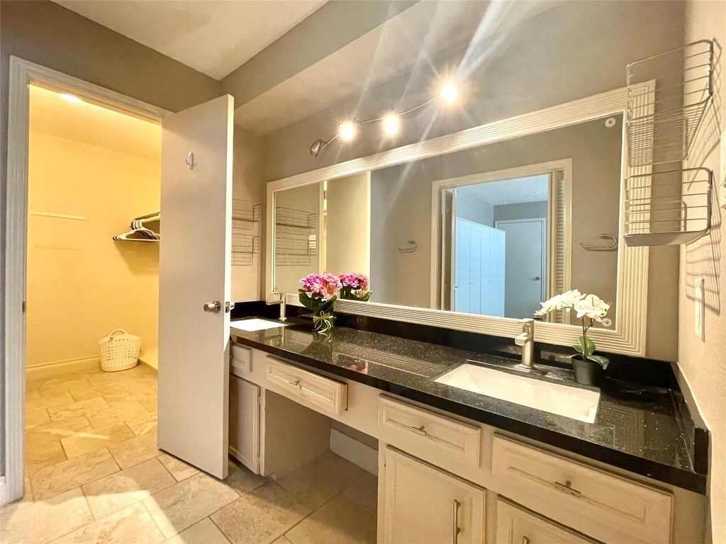 3023 Sam Houston Drive - Photo 16