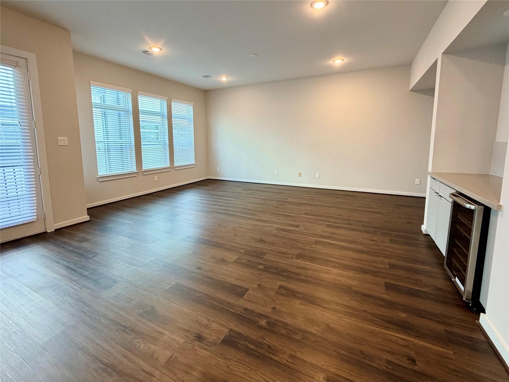 5815 Fairdale Lane - Photo 7