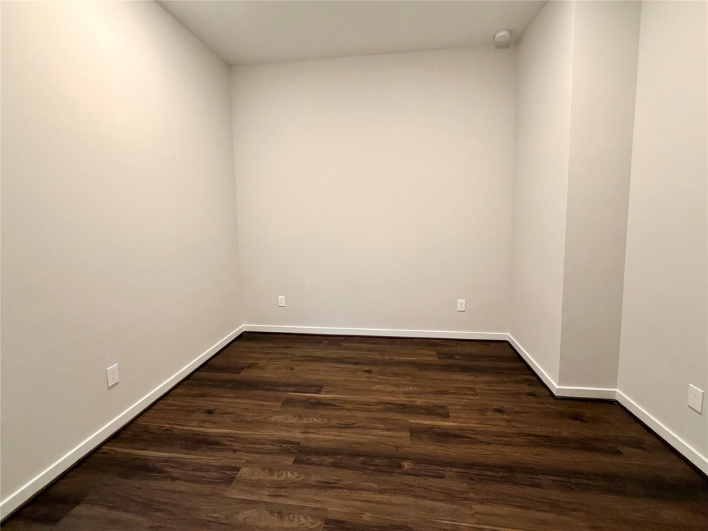 5815 Fairdale Lane - Photo 16