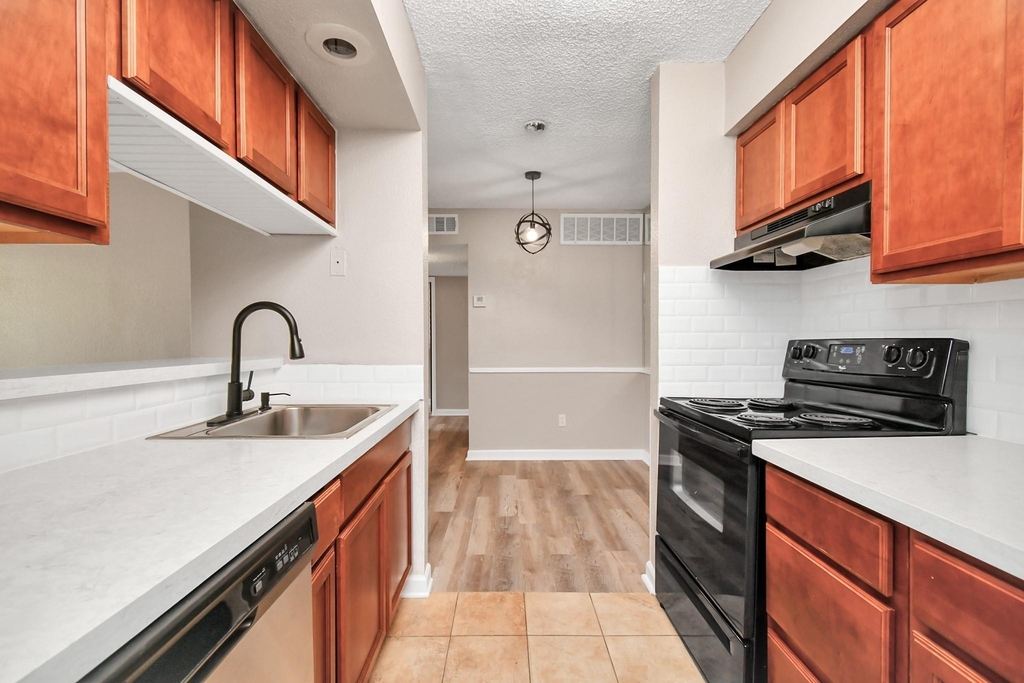 1505 Ward Road - Photo 6