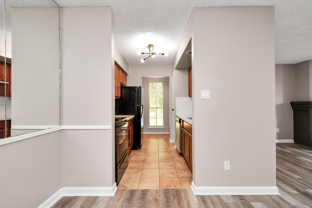 1505 Ward Road - Photo 3