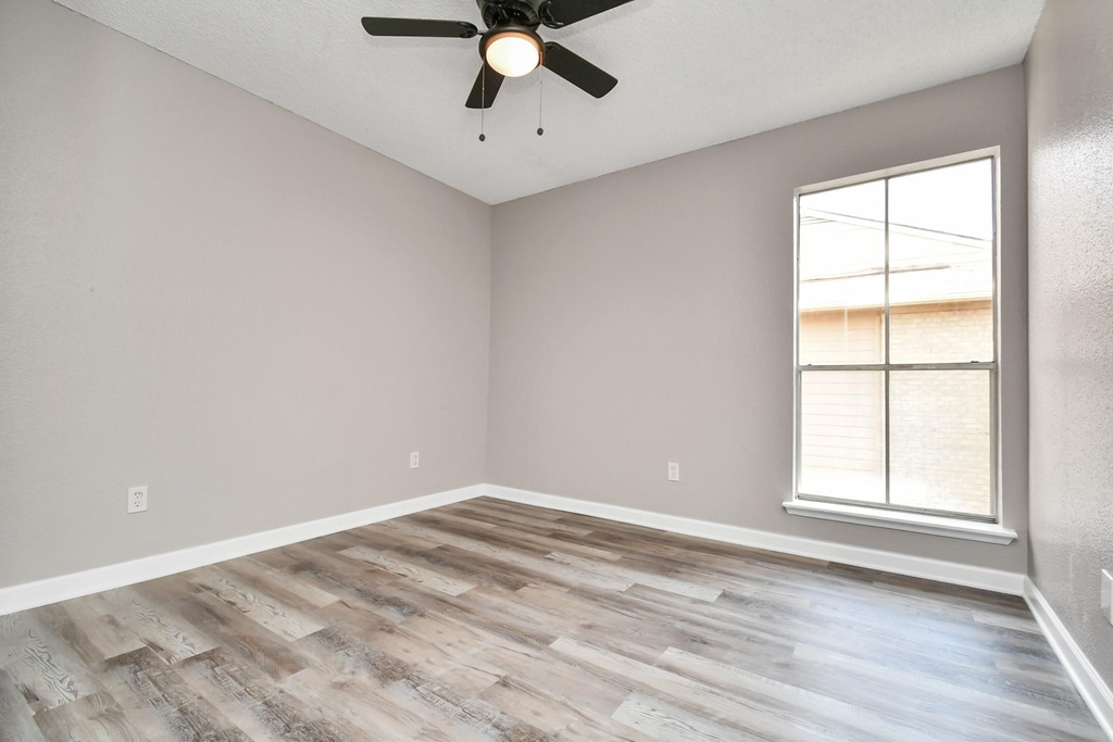 1505 Ward Road - Photo 13