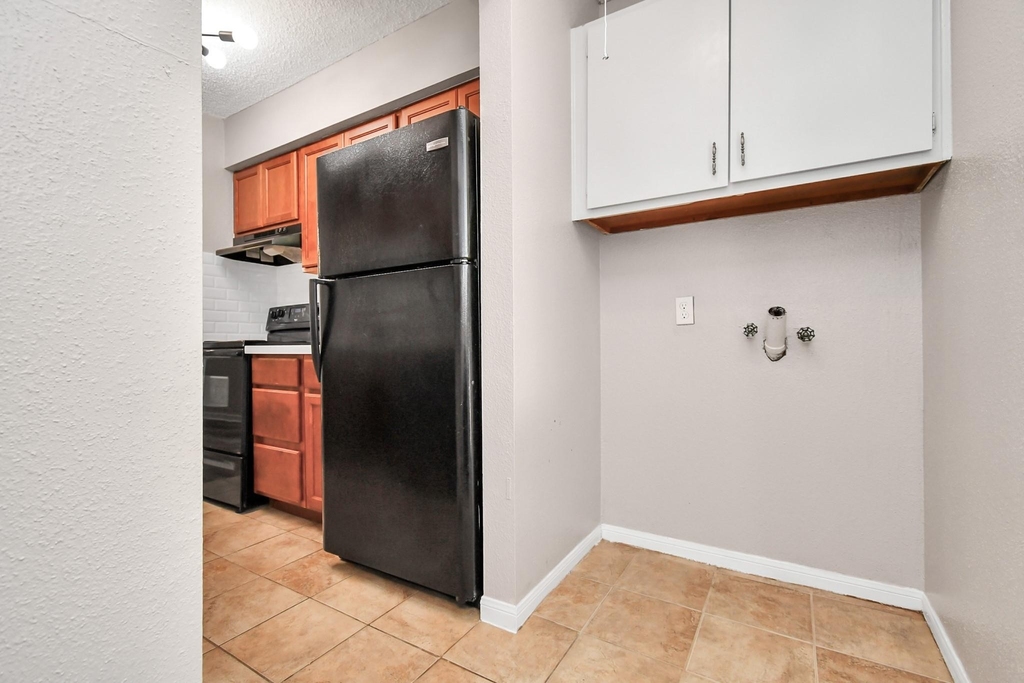 1505 Ward Road - Photo 7