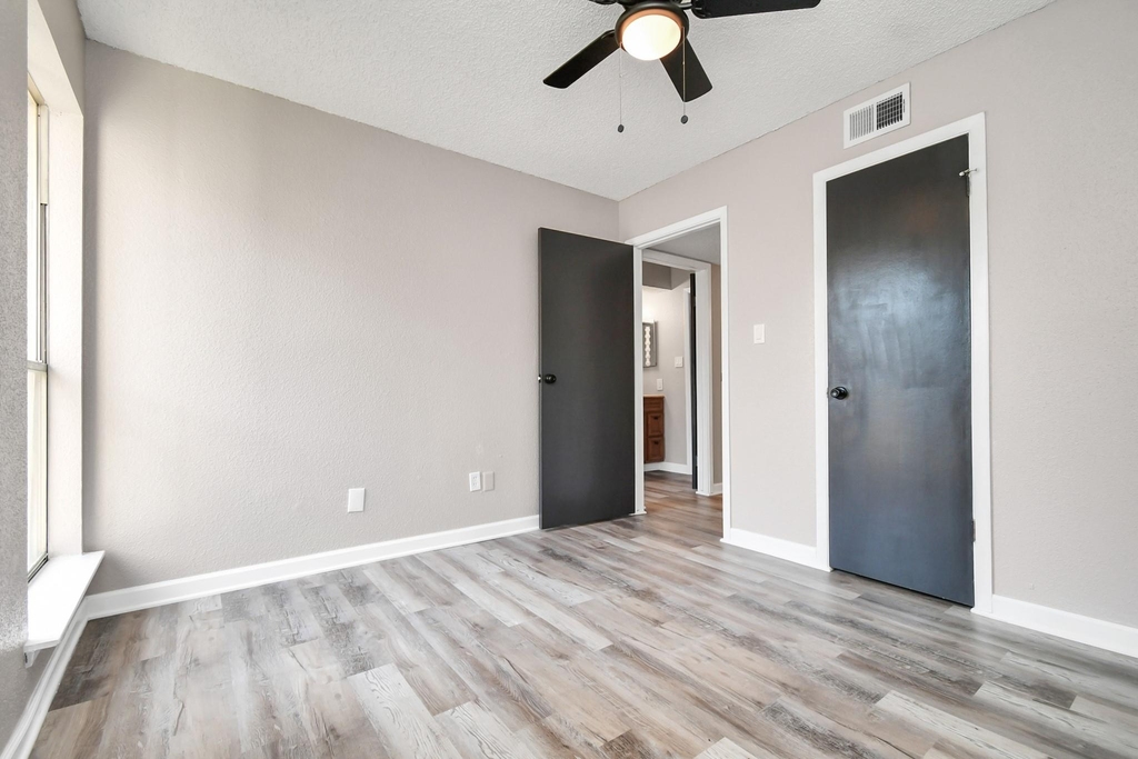 1505 Ward Road - Photo 14