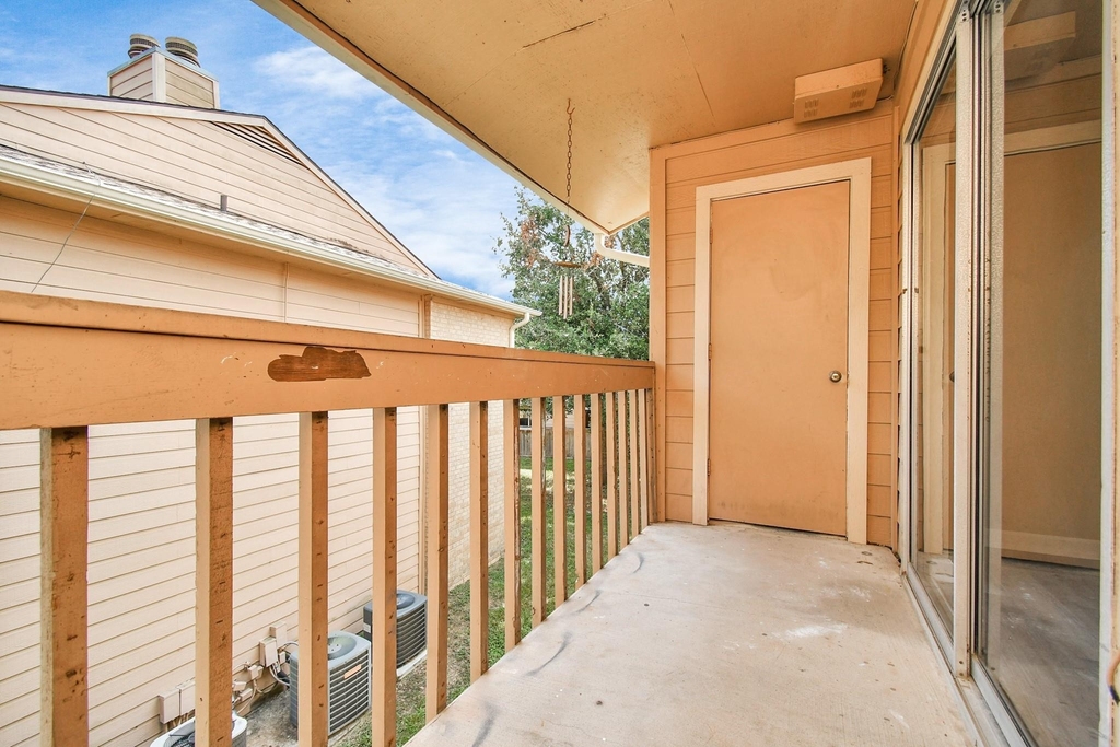 1505 Ward Road - Photo 17