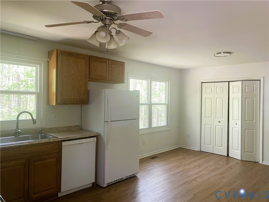6009 Noranda Drive - Photo 4