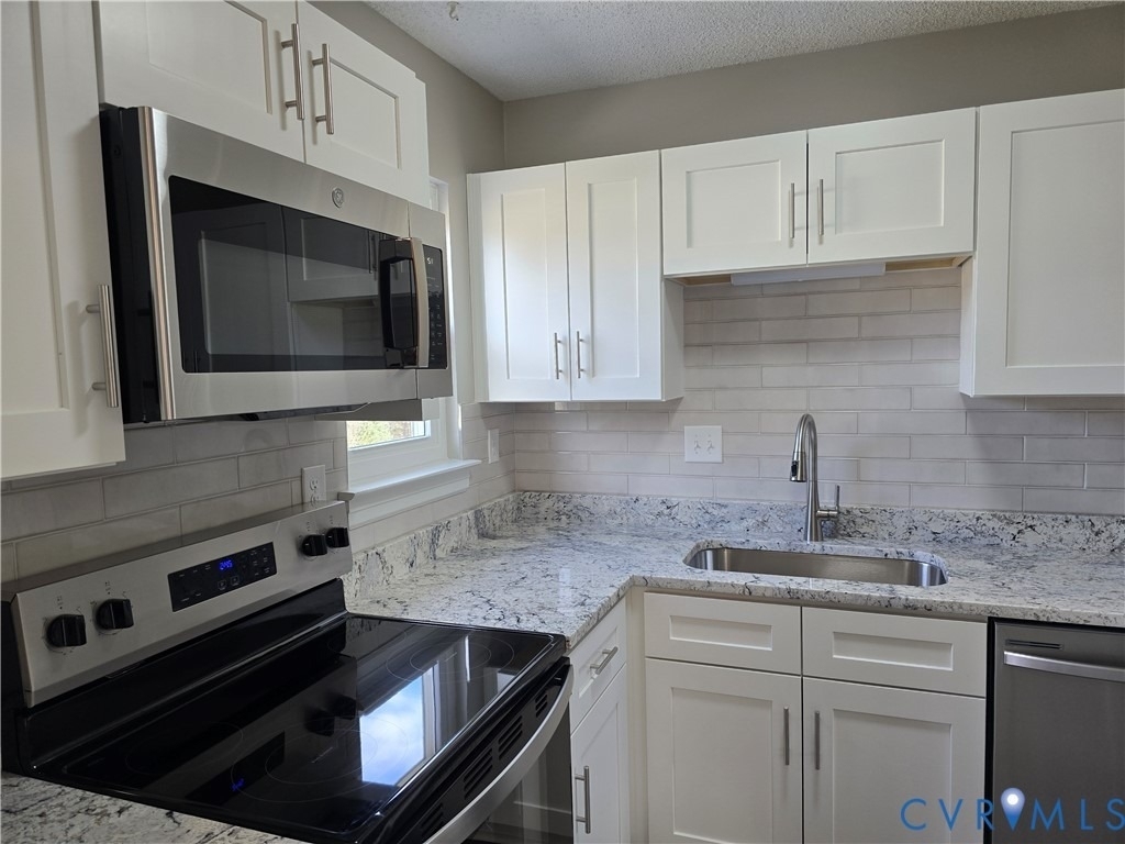 10200 Stroud Lane - Photo 10