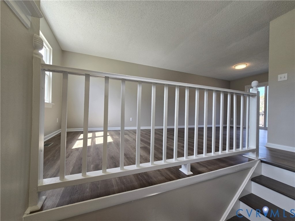 10200 Stroud Lane - Photo 3